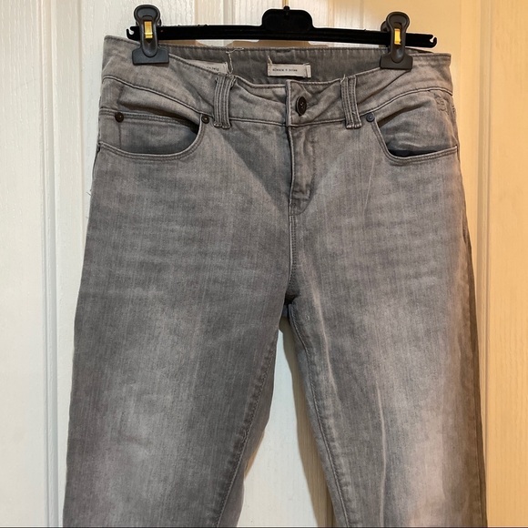 Uo Silence + Noise Gray Jeans High Rise Ankle Zip Twig Size 31 EUC 31x28 cropped - Picture 3 of 7